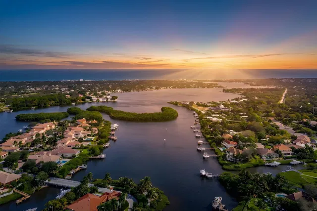 Jupiter River Estates Residence photo 65
