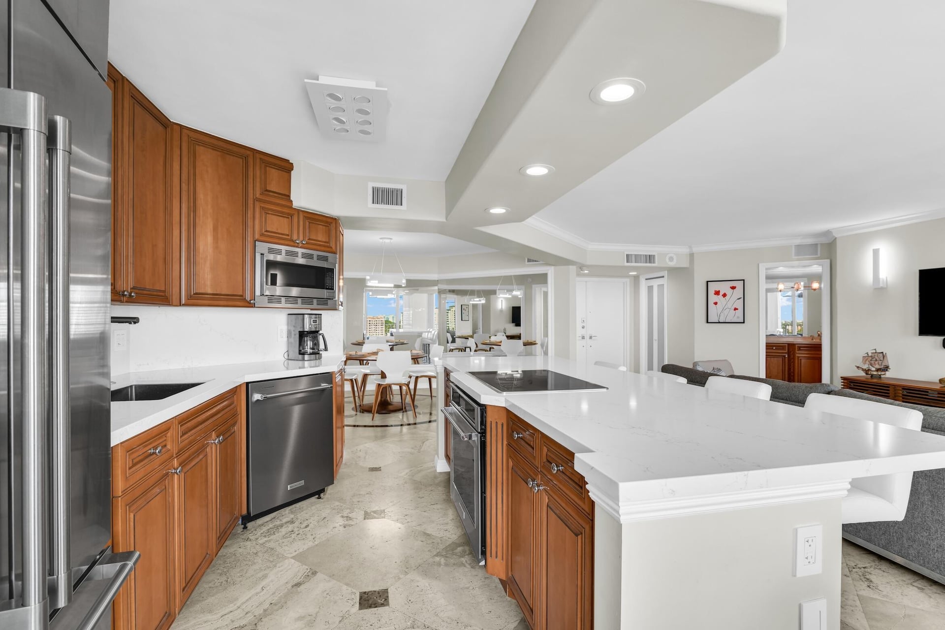 500 S Ocean Boca Unit 1009 photo 9