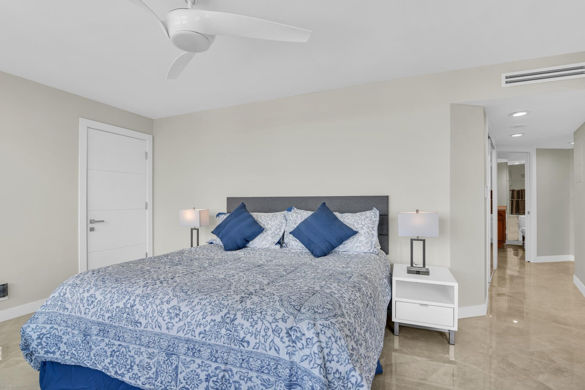 500 S Ocean Boca Unit 1009 photo 17