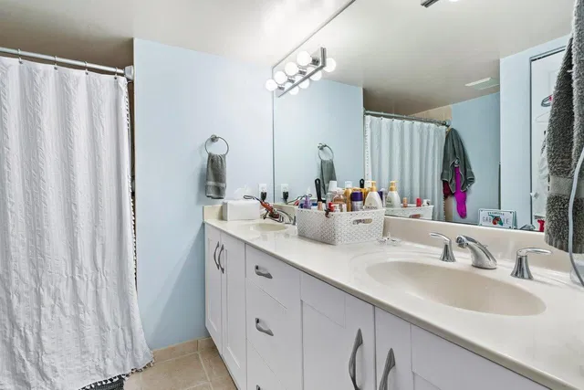  Unit 104 photo 17