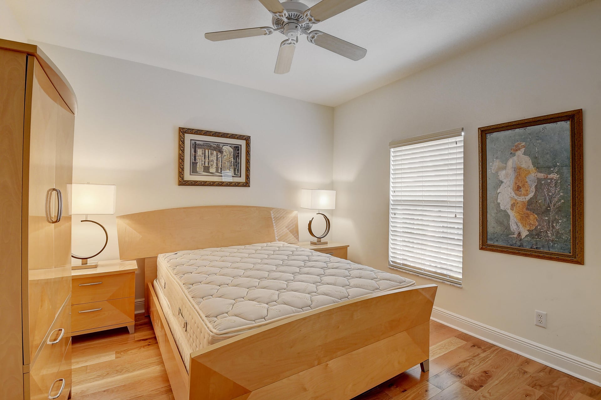 Residence photo 24