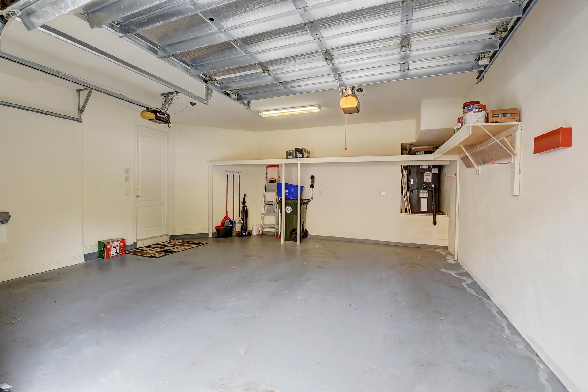 Residence photo 32