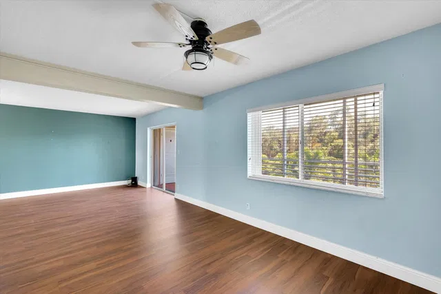 Unit 212 photo 25