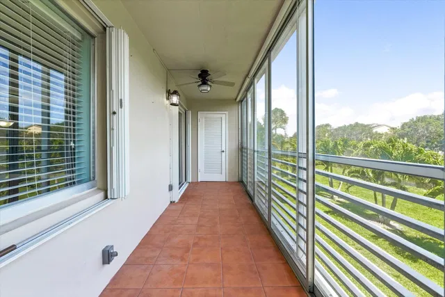 Unit 212 photo 36