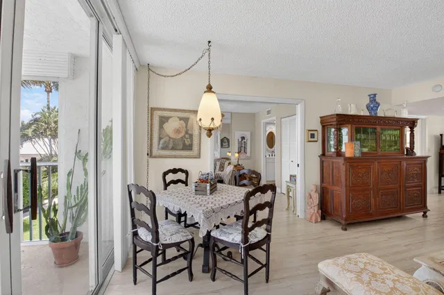 Unit 4205 photo 17