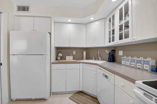 Unit 4205 photo 22