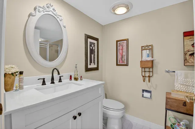 Unit 4205 photo 27