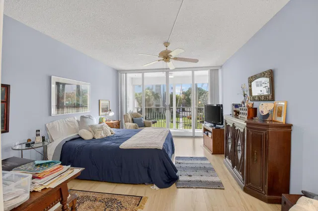 Unit 4205 photo 29