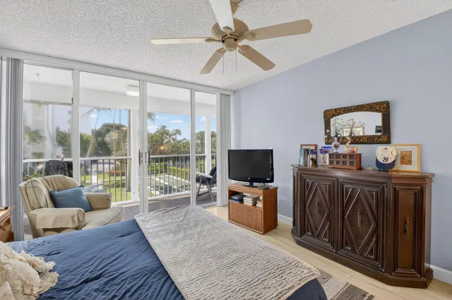Unit 4205 photo 30