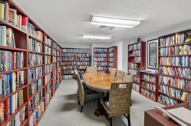 Unit 4205 photo 51