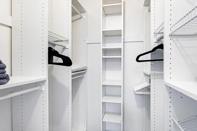 Unit 242 photo 13