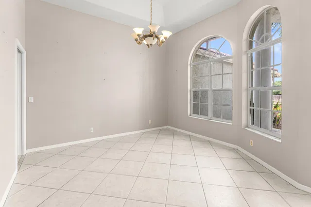 Residence photo 9