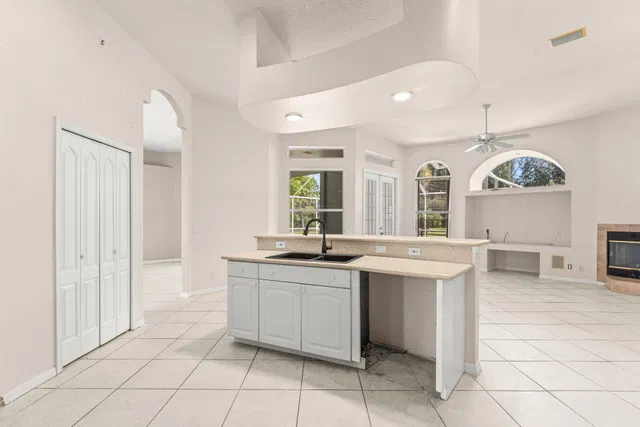 Residence photo 11