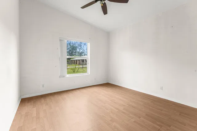 Residence photo 21