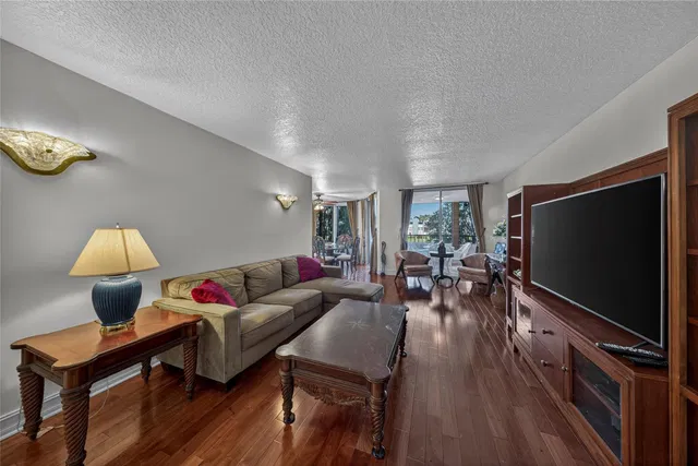 Unit 205 photo 9