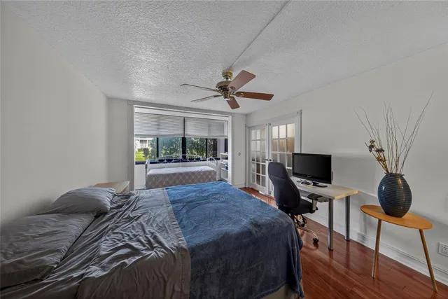 Unit 205 photo 23