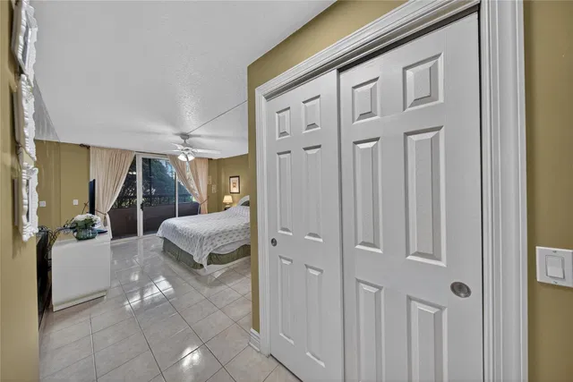 Unit 205 photo 27