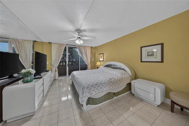 Unit 205 photo 28
