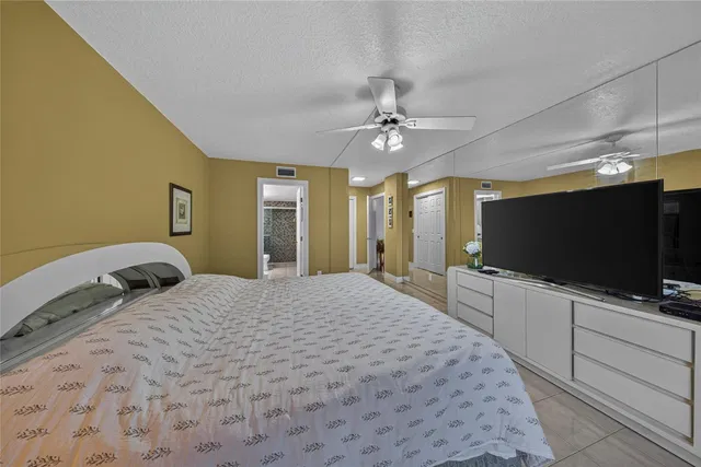 Unit 205 photo 32