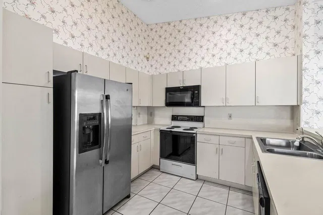 Residence photo 8