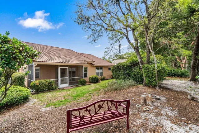 Residence photo 26
