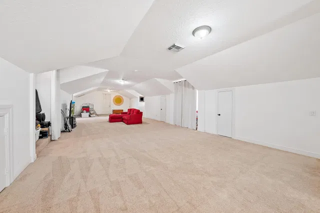Residence photo 69