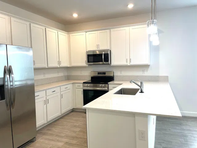  Residence photo 5
