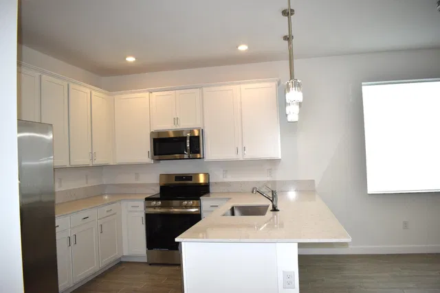  Residence photo 8