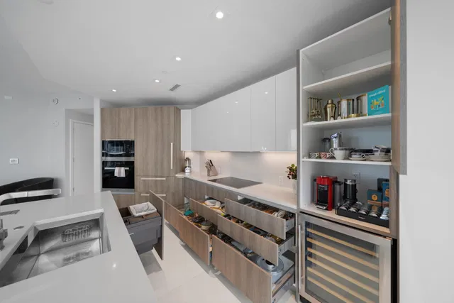 Amrit Ocean Resort & Residences Unit H-1608 photo 29