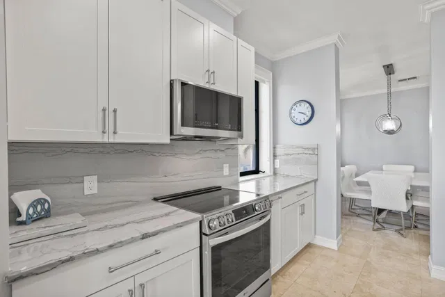 Residence photo 29