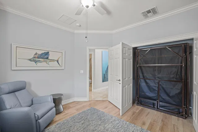 Residence photo 41