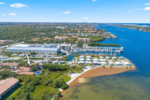 Residence photo 73