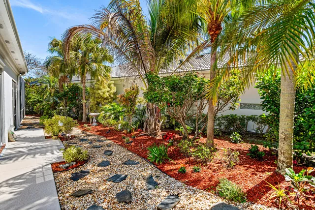  Residence photo 29