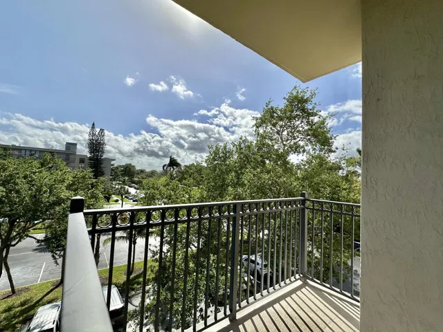 Boca Raton Unit 406 photo 39