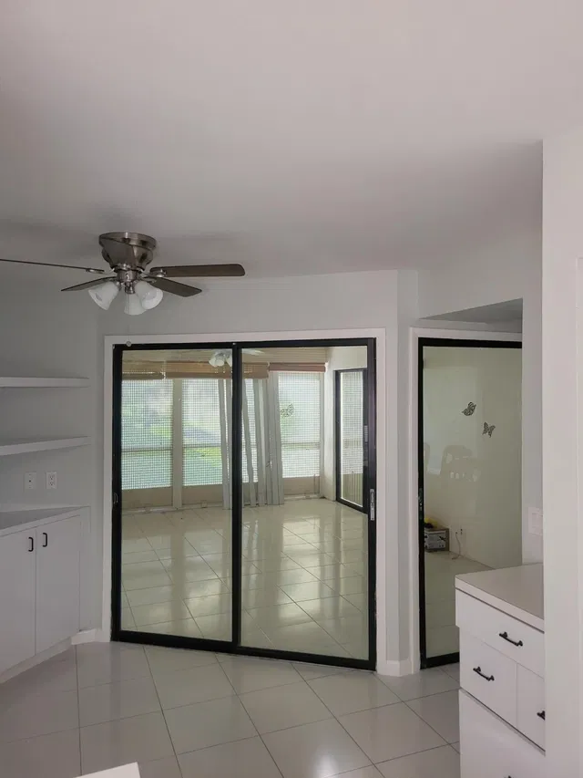  Unit 1311 photo 9