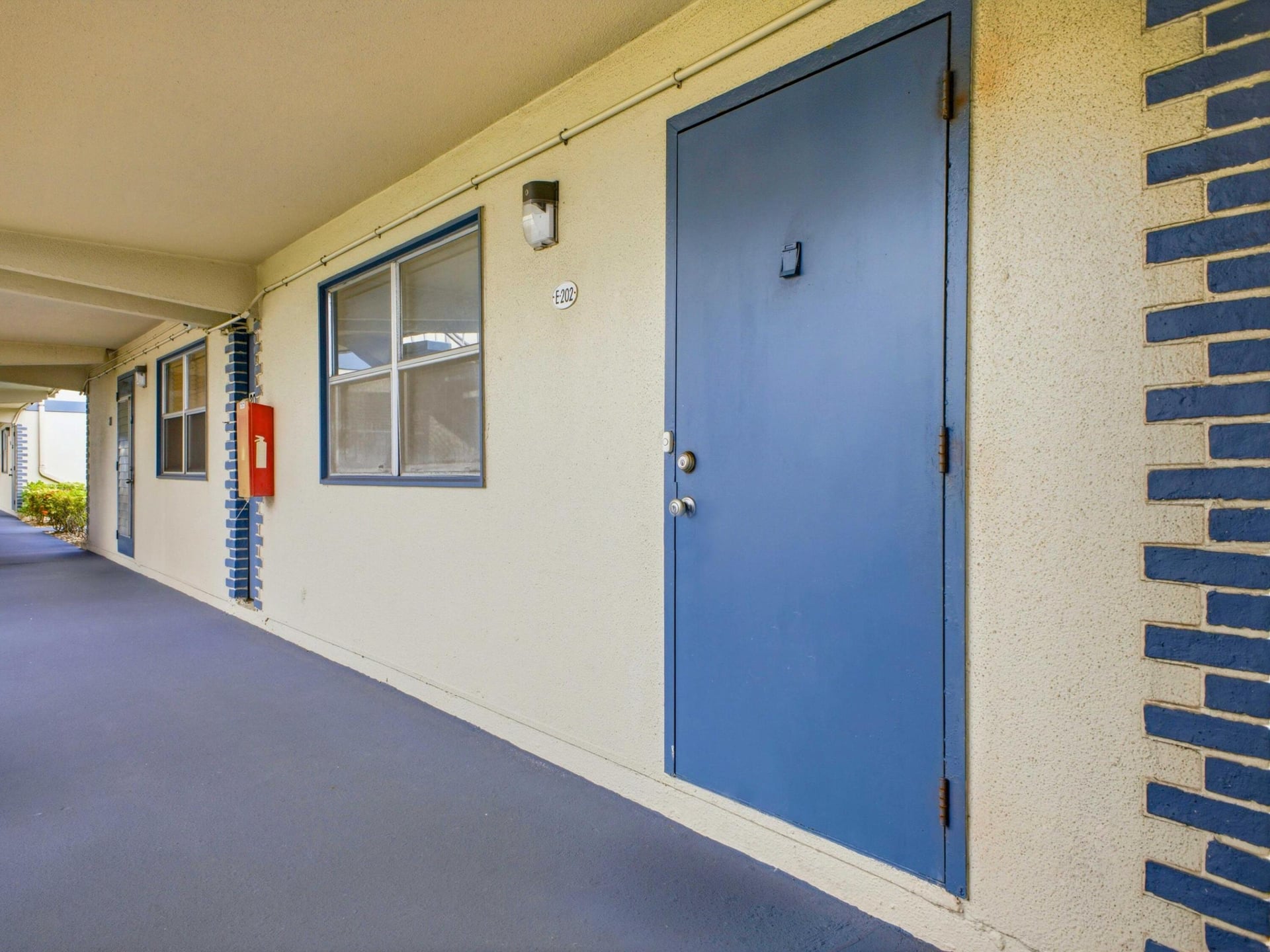 Residence photo 3