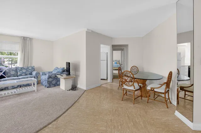 Unit 105 photo 13