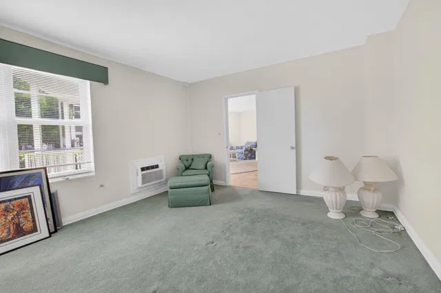 Unit 105 photo 20