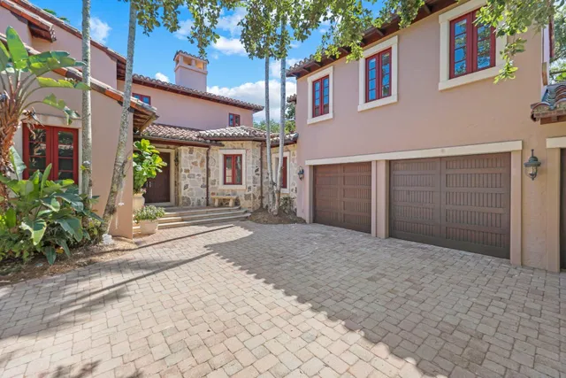 Bear's Club Residence photo 3