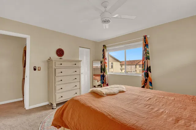 Unit 28 photo 23