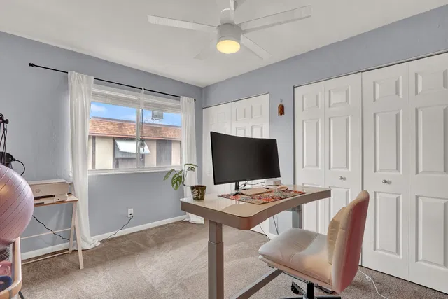 Unit 28 photo 26