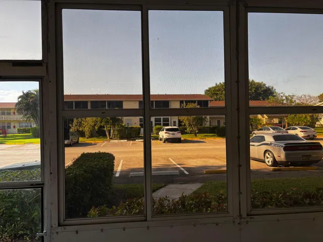 Residence photo 5
