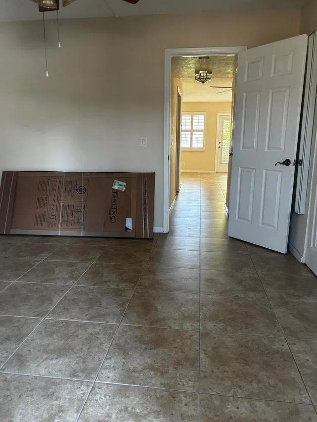  Residence photo 6