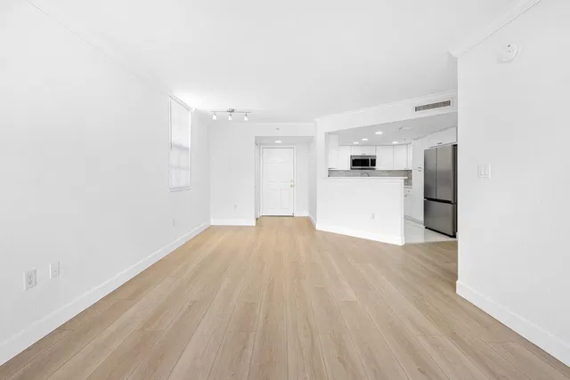 Flagler Pointe Unit 824 photo 8