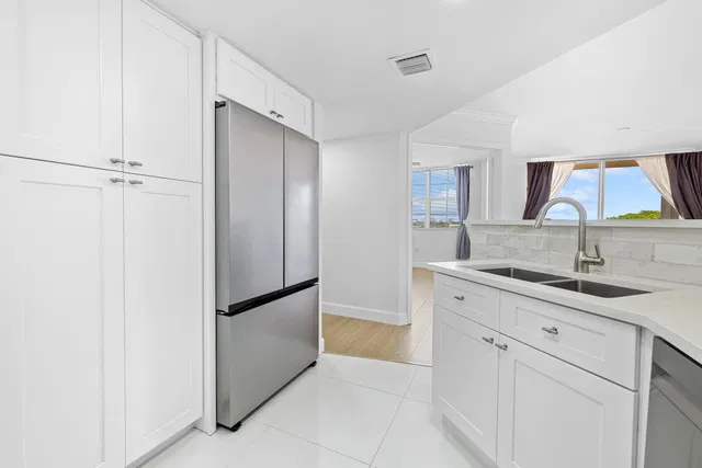 Flagler Pointe Unit 824 photo 13