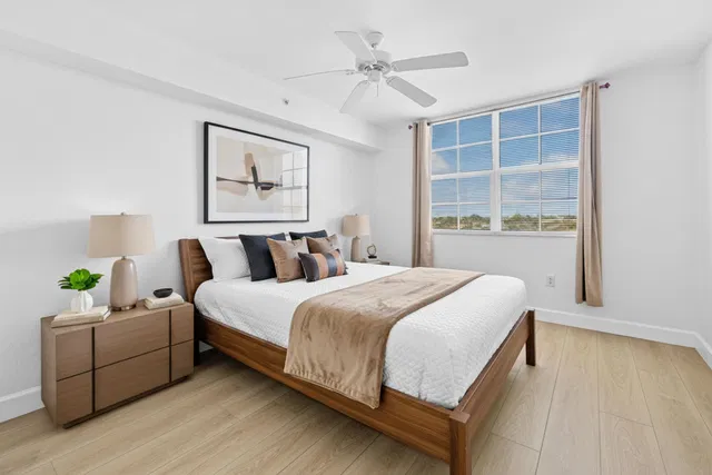 Flagler Pointe Unit 824 photo 14