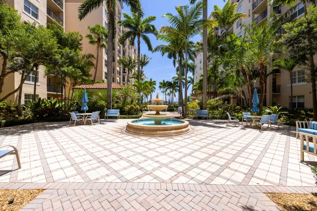 Flagler Pointe Unit 824 photo 39