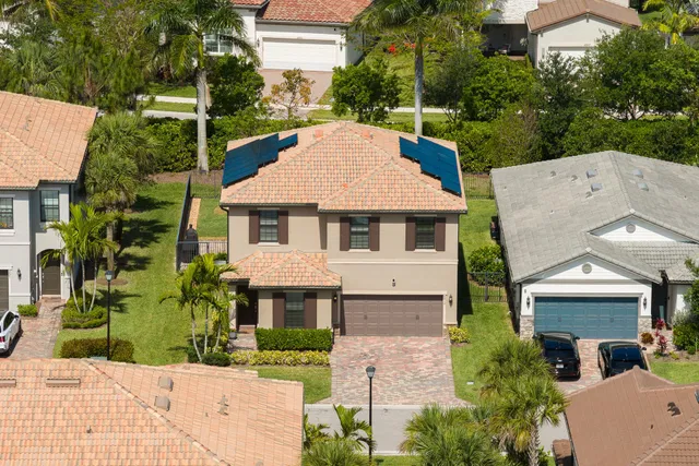 Residence photo 5