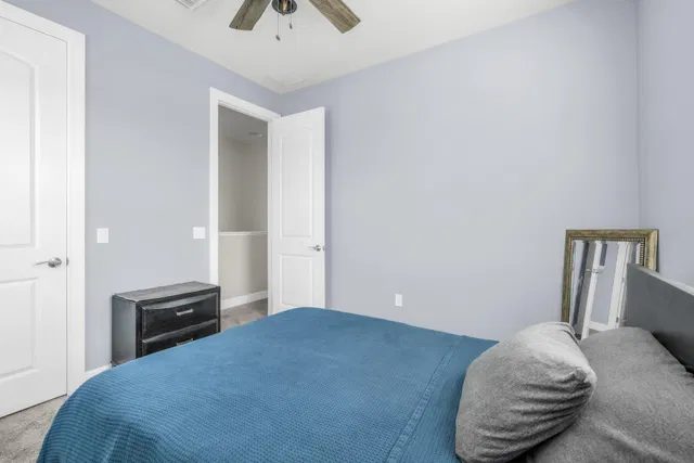Residence photo 16