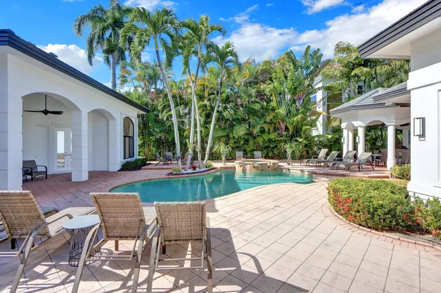 Woodfield Country Club Residence photo 30